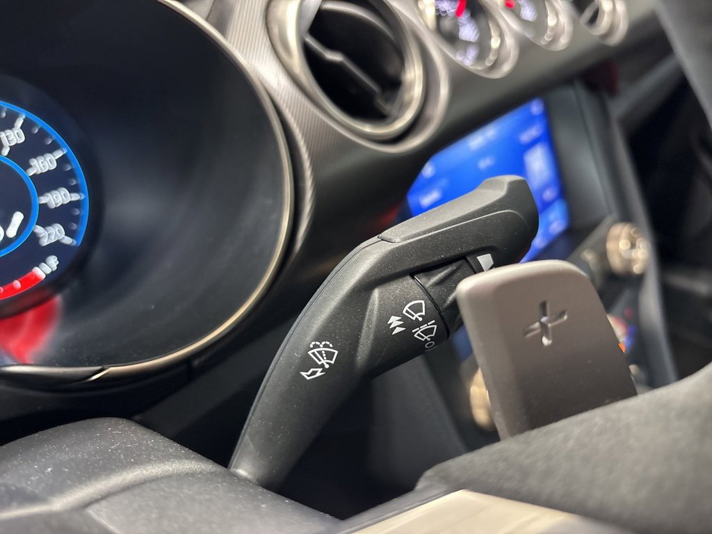 Used 2022 Ford Mustang Shelby GT500 w/ Technology Package image 33