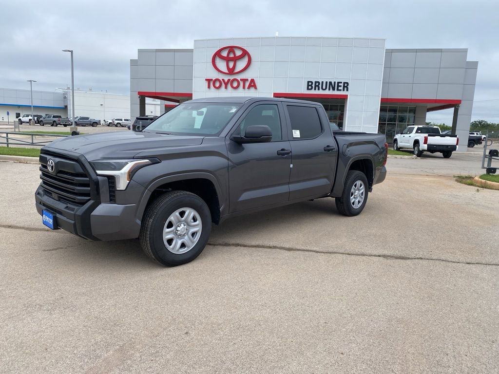 New 2025 Toyota Tundra SR image 2