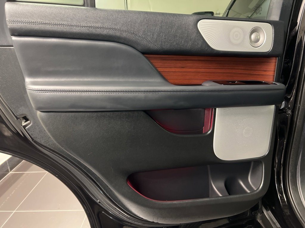 Certified 2023 Lincoln Navigator Reserve image 38