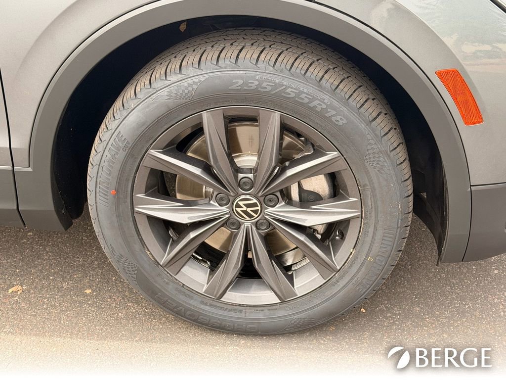 Used 2022 Volkswagen Tiguan SE image 11