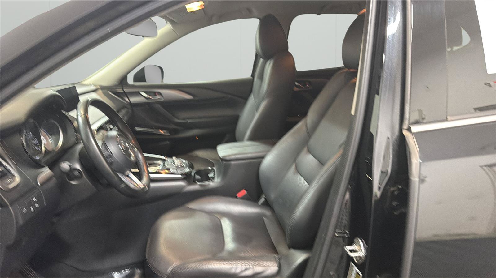 Used 2021 MAZDA CX-9 Touring w/ Touring Premium Package AWD/4WD image 10