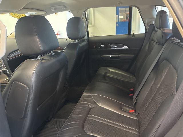 Used 2014 Lincoln MKX FWD w/ Equipment Group 101A image 28