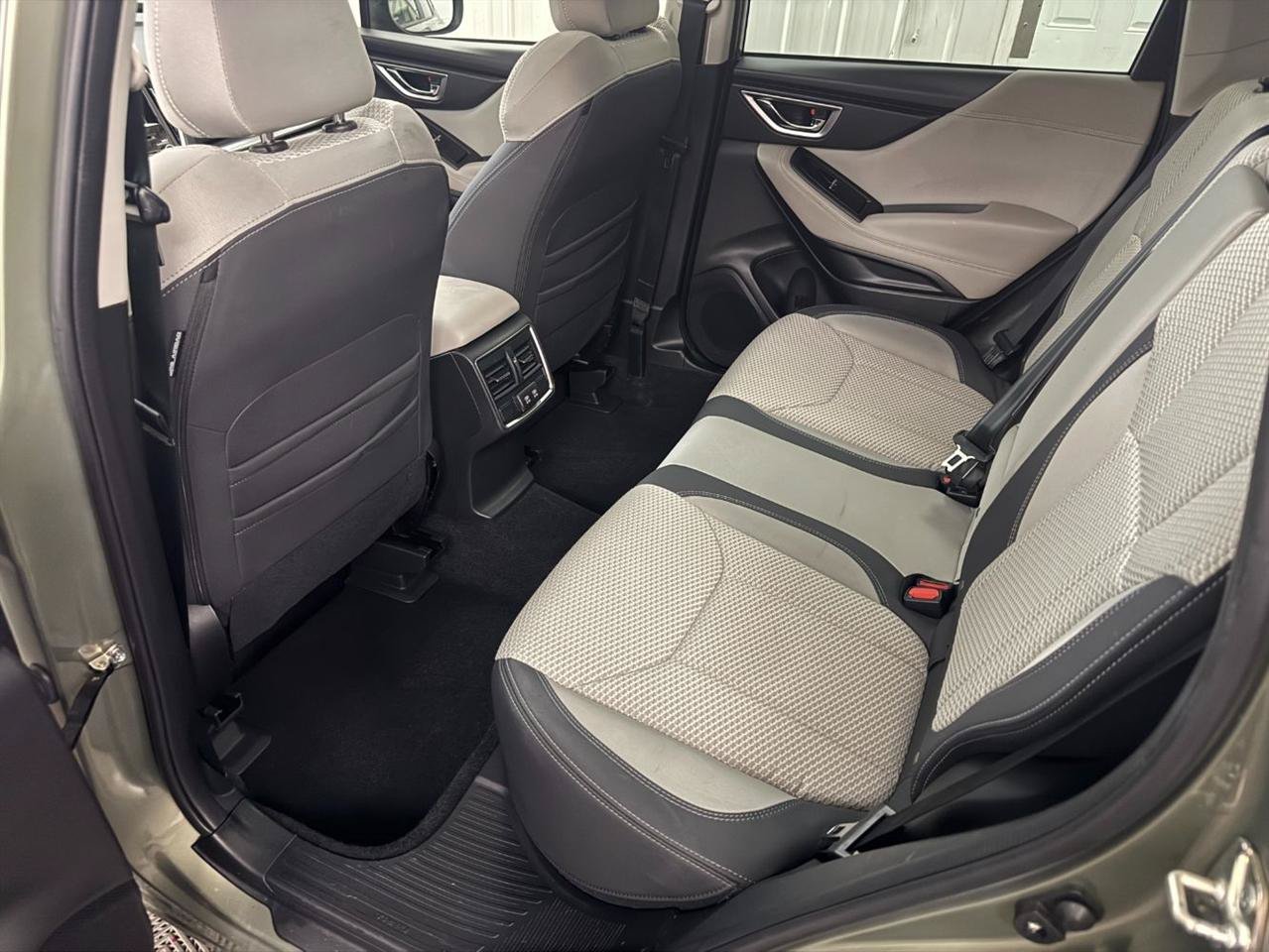 Used 2020 Subaru Forester Premium AWD/4WD image 8