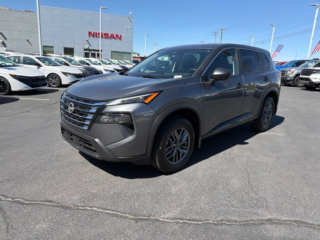 Used 2025 Nissan Rogue S AWD/4WD image 8