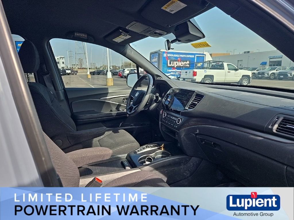 Used 2022 Honda Pilot Sport image 16