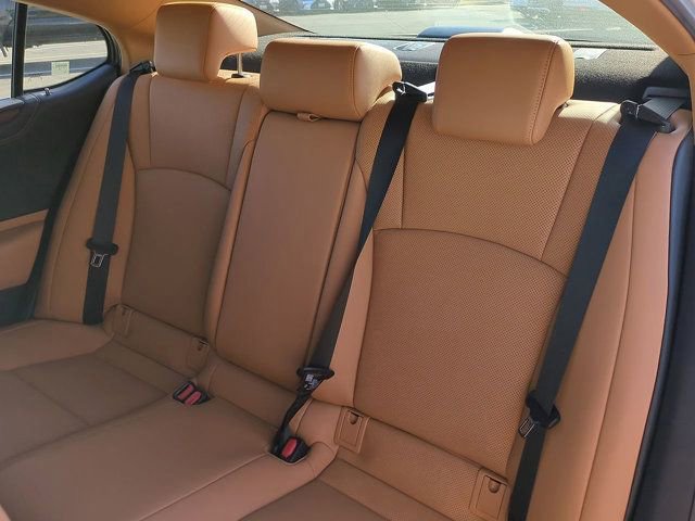Used 2025 Lexus ES 350 w/ Premium Package image 30