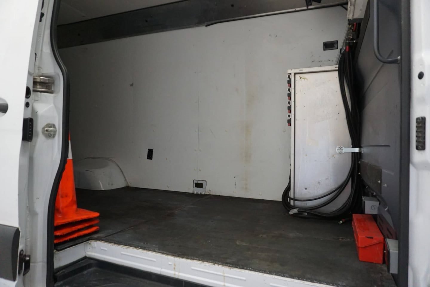 Used 2019 Freightliner Sprinter 170 Cargo RWD image 18