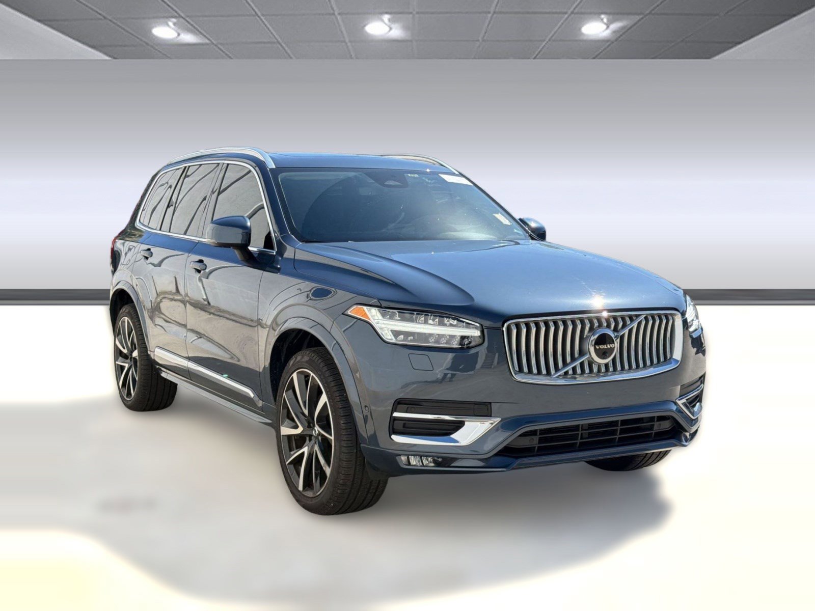 Certified 2023 Volvo XC90 B6 Plus w/ Protection Package Premier AWD/4WD image 7