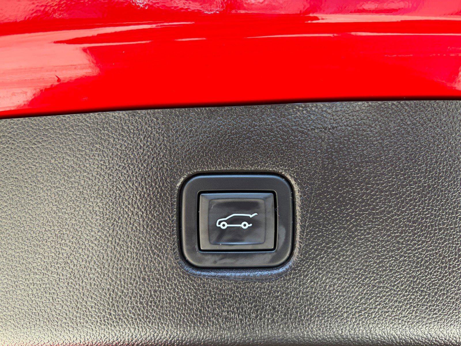 Used 2023 Chevrolet Blazer RS w/ Driver Confidence II Package image 24