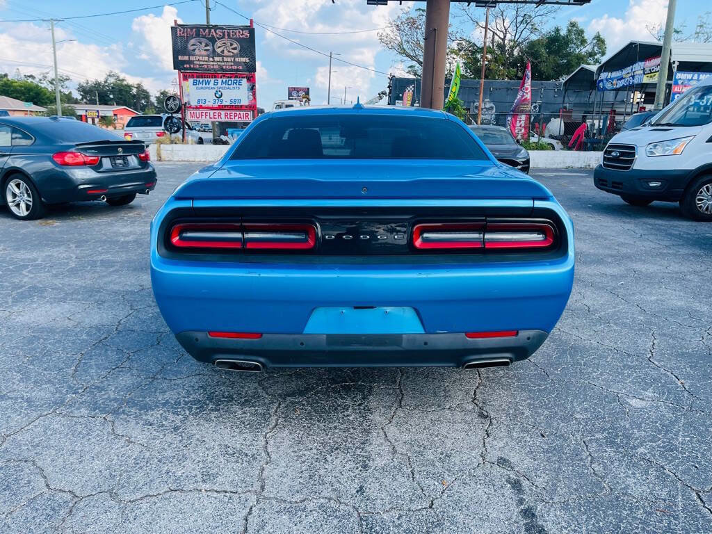 Used 2015 Dodge Challenger SXT Plus w/ Sound Group II image 9