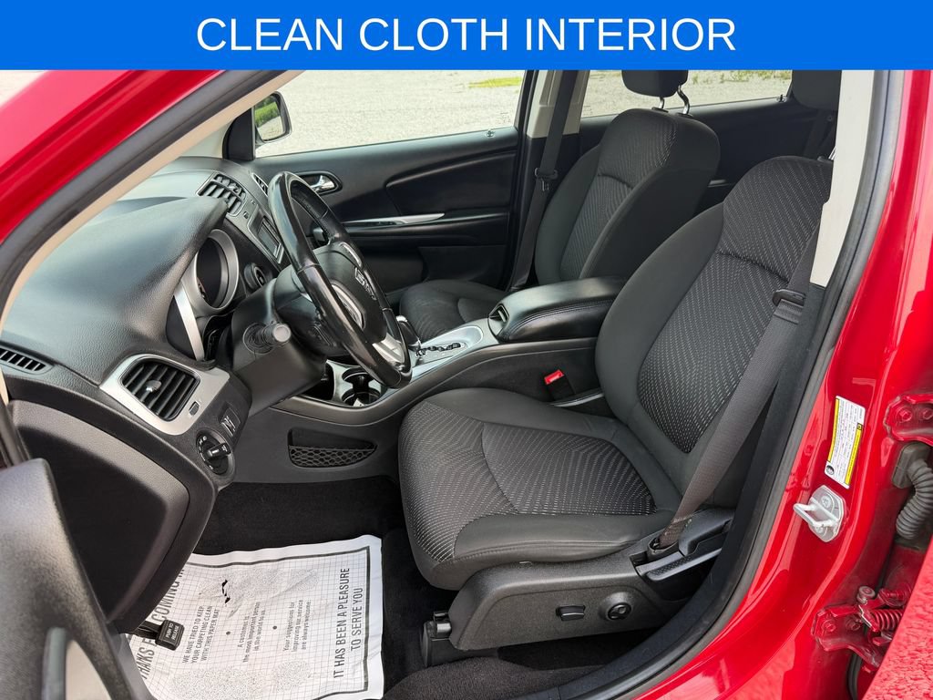 Used 2019 Dodge Journey SE w/ Premium Group FWD image 3