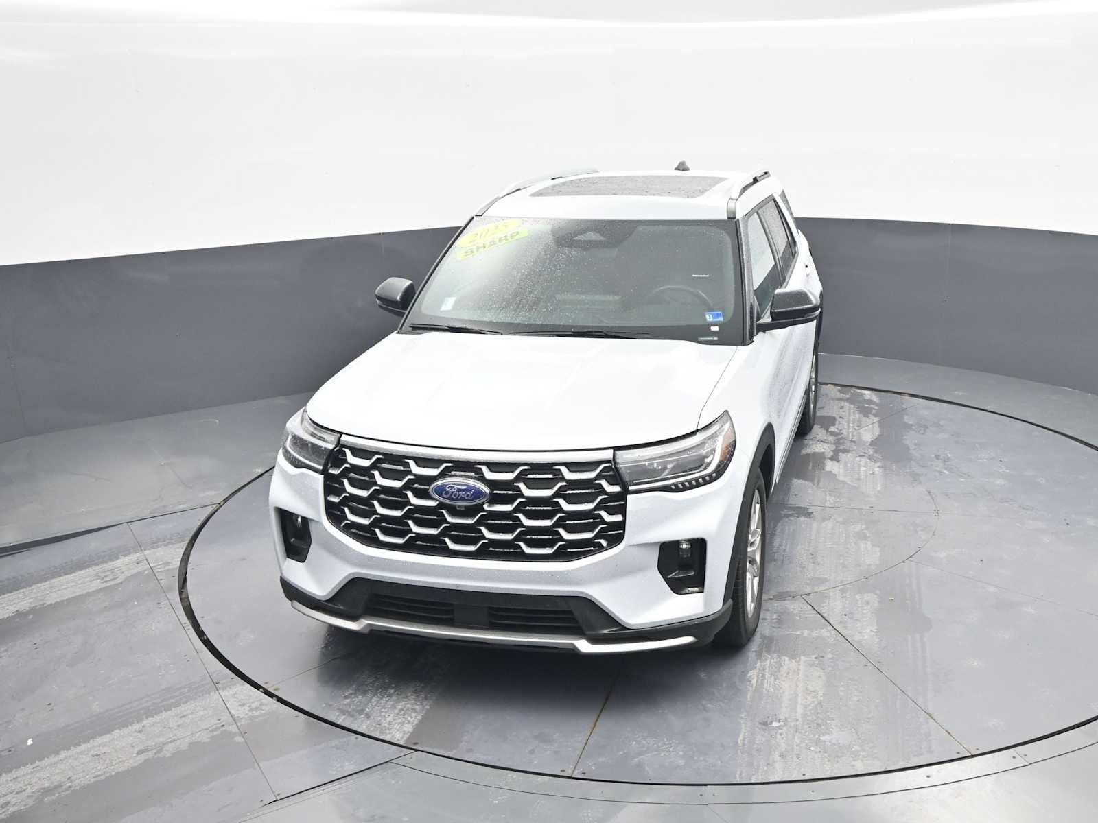 Used 2025 Ford Explorer Platinum RWD image 30