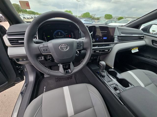 Used 2026 Toyota Camry SE w/ Convenience Package FWD image 15