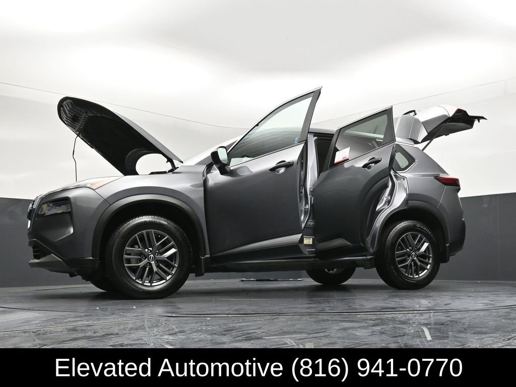 Used 2022 Nissan Rogue S image 36