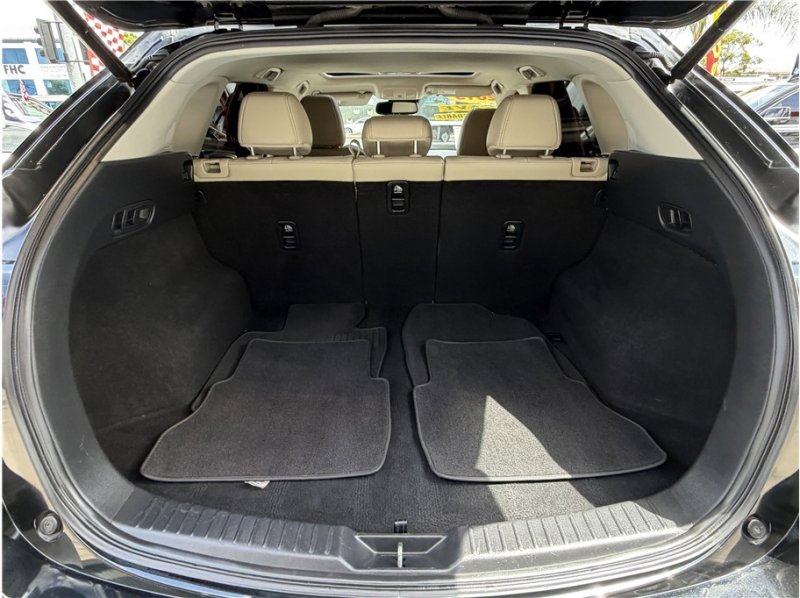 Used 2019 MAZDA CX-5 Touring FWD image 24