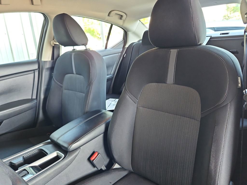 Used 2024 Nissan Sentra SV FWD image 21