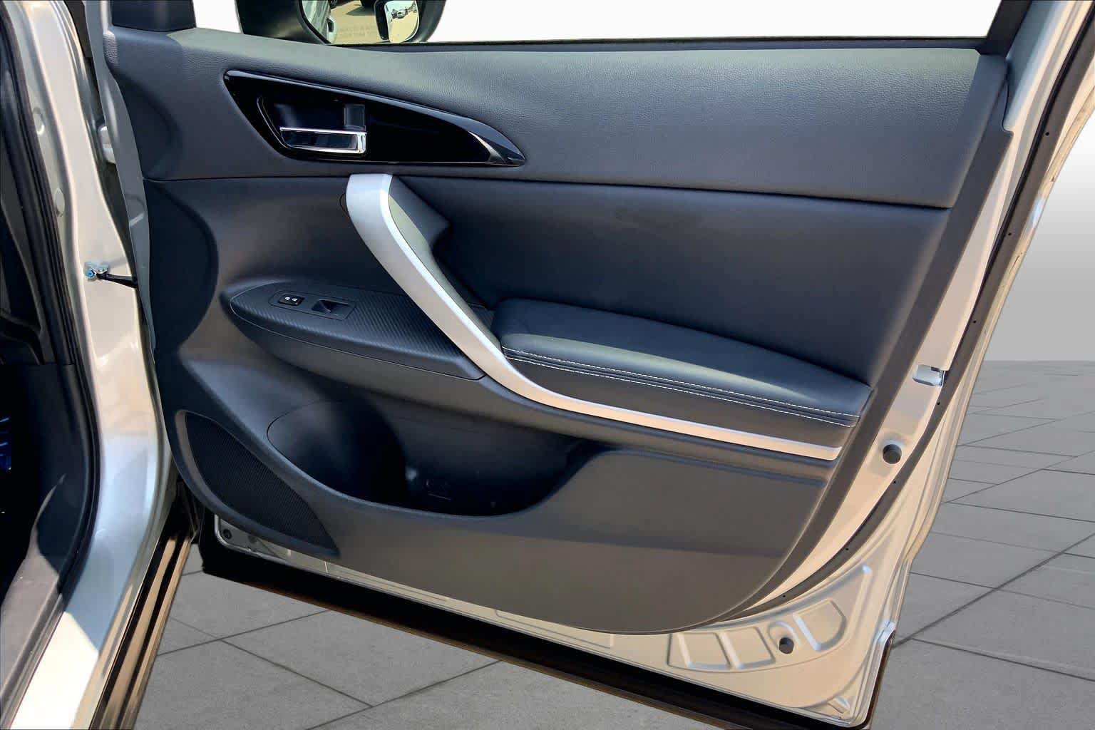 Used 2023 Mitsubishi Eclipse Cross SE AWD/4WD image 22