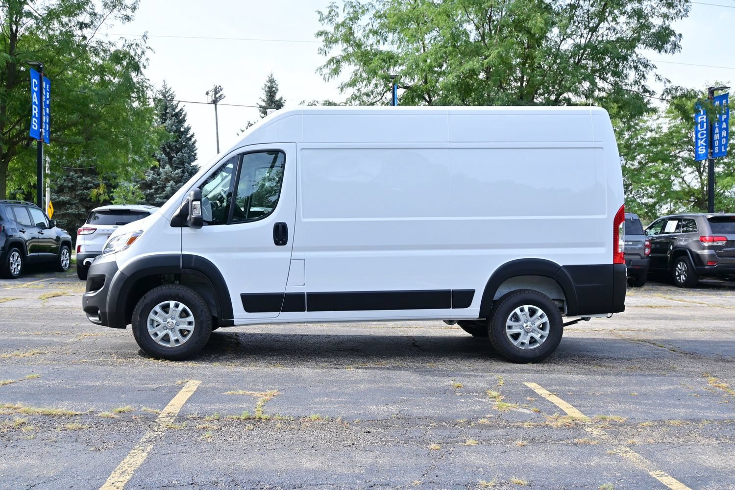 New 2027 RAM ProMaster 1500 w/ Quick Order Package 22G SLT FWD image 8