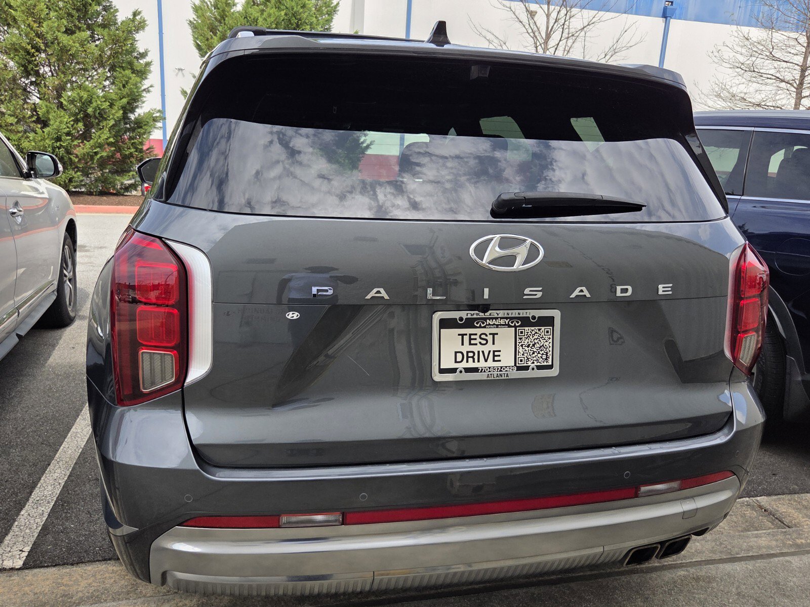 Used 2024 Hyundai Palisade Calligraphy image 4