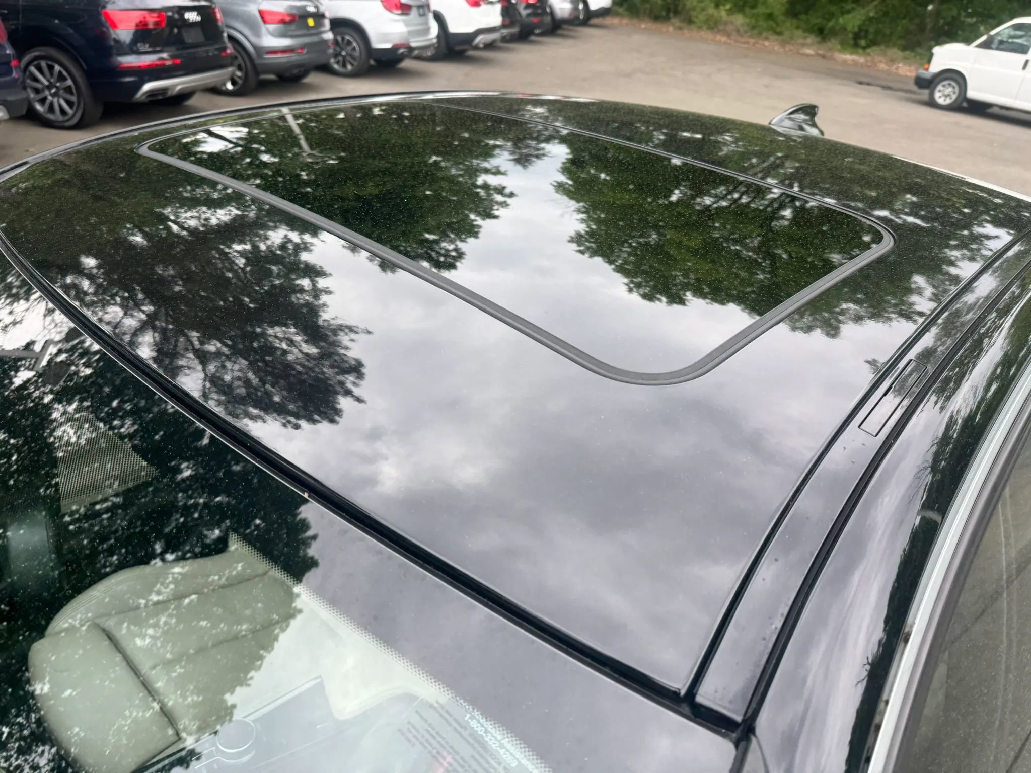 Used 2018 BMW 330i Sedan w/ Convenience Package RWD image 17
