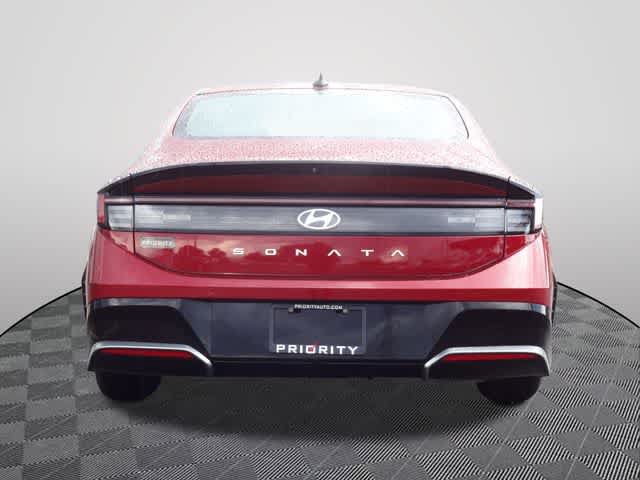 Used 2024 Hyundai Sonata SEL FWD image 3