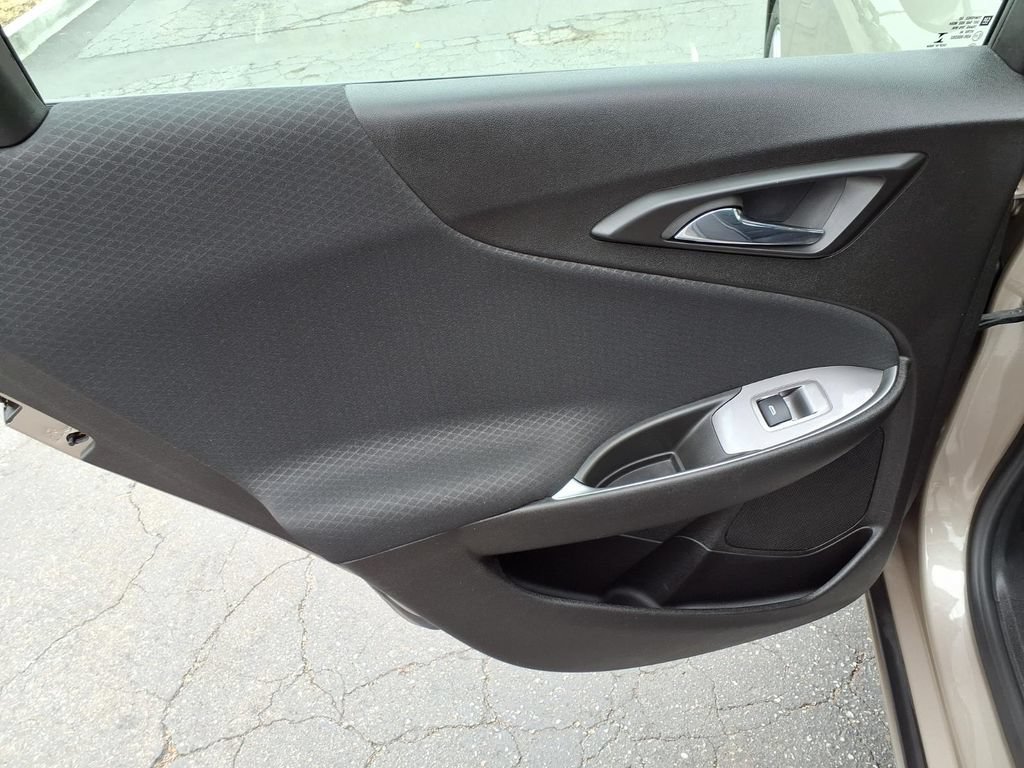 Used 2023 Chevrolet Malibu LT FWD image 9