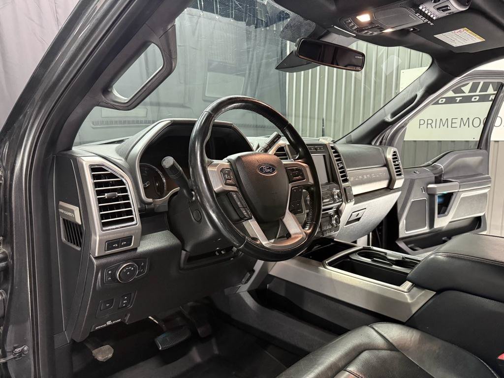 Used 2018 Ford F250 Platinum w/ Platinum Ultimate Package AWD/4WD image 20
