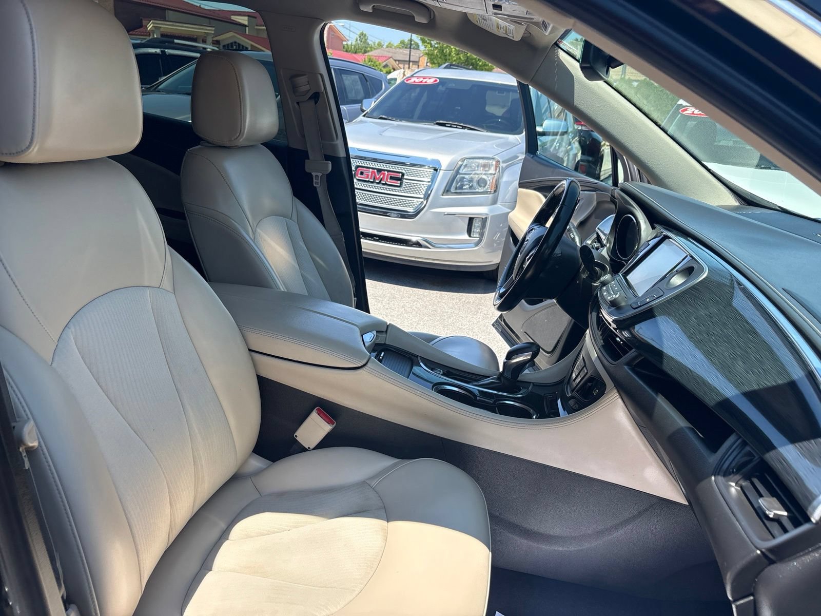 Used 2017 Buick Envision Preferred FWD image 21