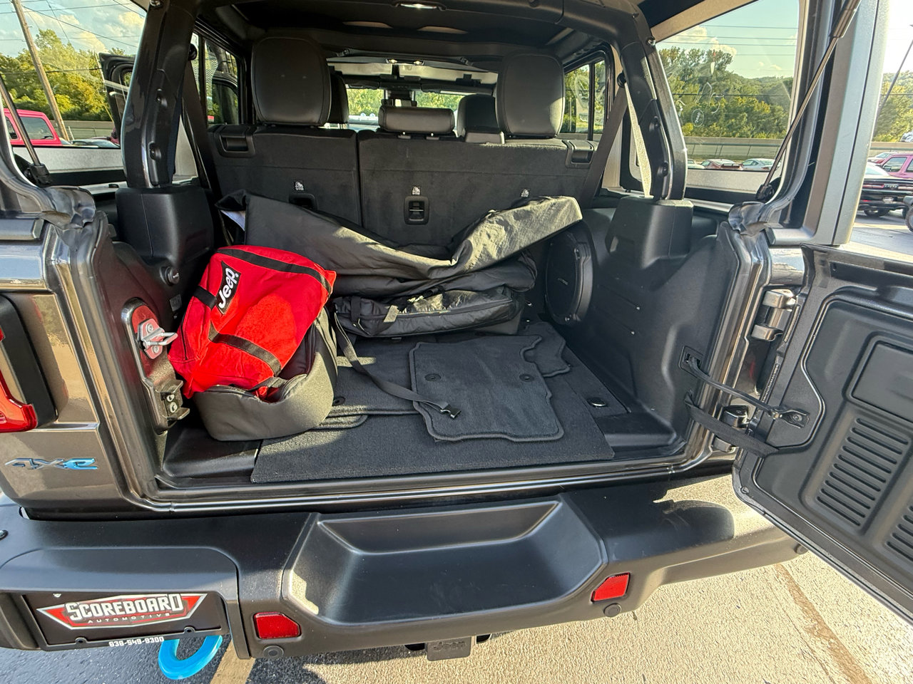 Used 2022 Jeep Wrangler Unlimited Rubicon 4xe w/ Dual Top Group image 36