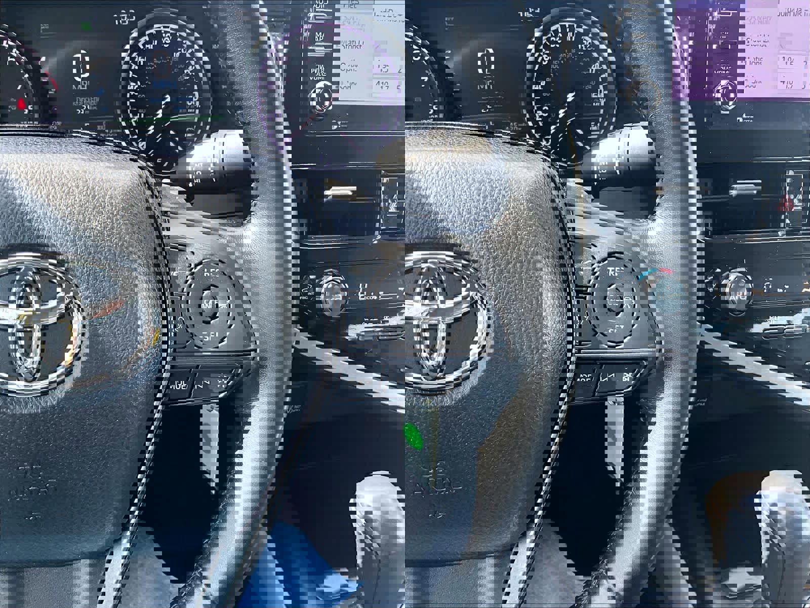 Used 2022 Toyota Camry SE AWD/4WD image 24