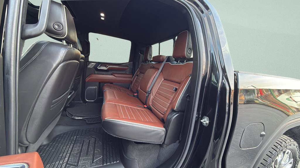Used 2023 GMC Sierra 1500 Denali Ultimate image 29