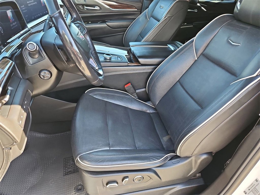Certified 2021 Cadillac Escalade ESV Premium Luxury image 21