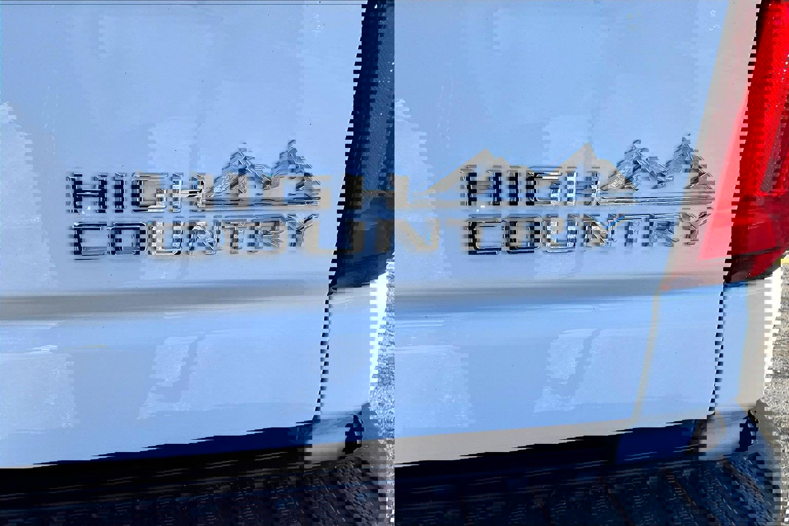 Certified 2024 Chevrolet Silverado 3500 High Country w/ High Country Premium Package image 16