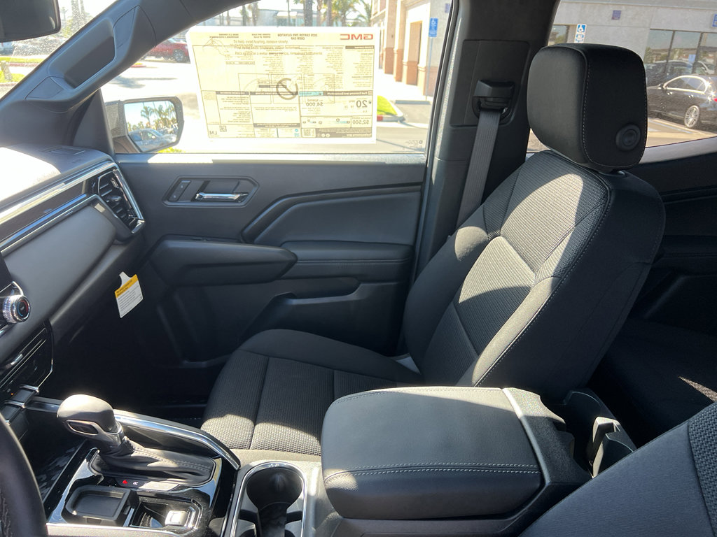 New 2026 GMC Canyon Elevation image 15