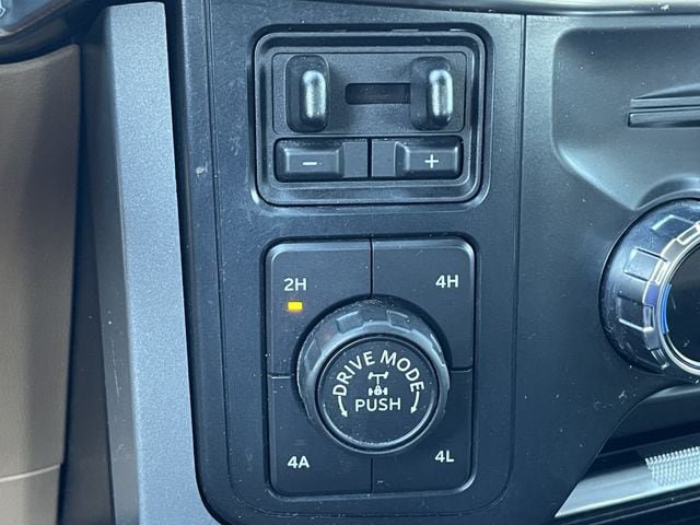 Used 2022 Ford F150 Lariat AWD/4WD image 22