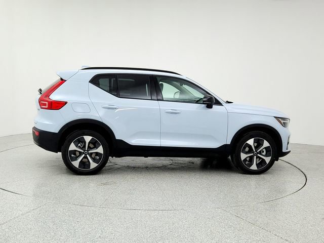 New 2026 Volvo XC40 B5 Plus w/ Protection Package Premier image 4