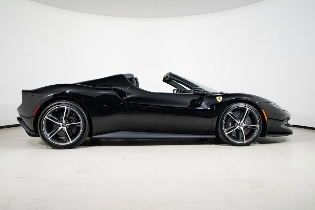 Used 2025 Ferrari 296 GTS image 19