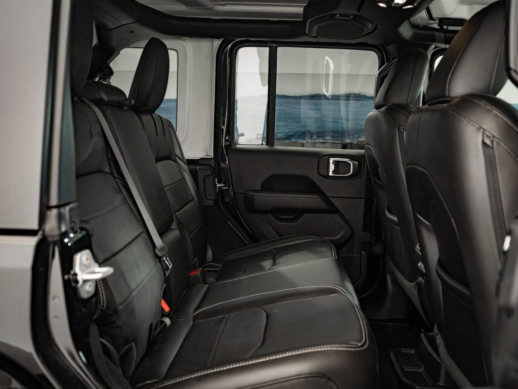 Used 2023 Jeep Wrangler Unlimited Sahara w/ Cold Weather Group image 44