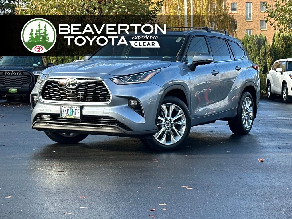 Used 2023 Toyota Highlander Limited