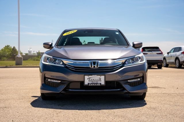 Used 2016 Honda Accord Sport image 2
