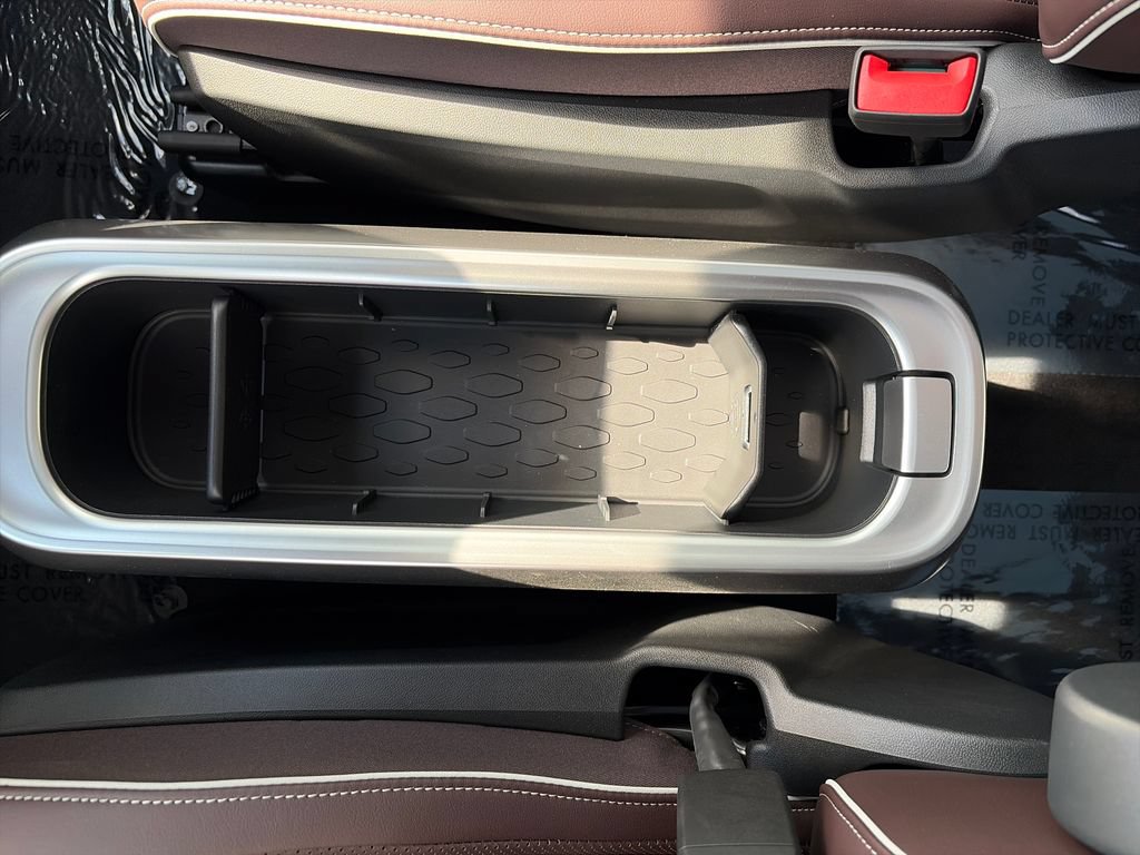 New 2025 Volkswagen ID. Buzz Pro S Plus AWD/4WD image 16