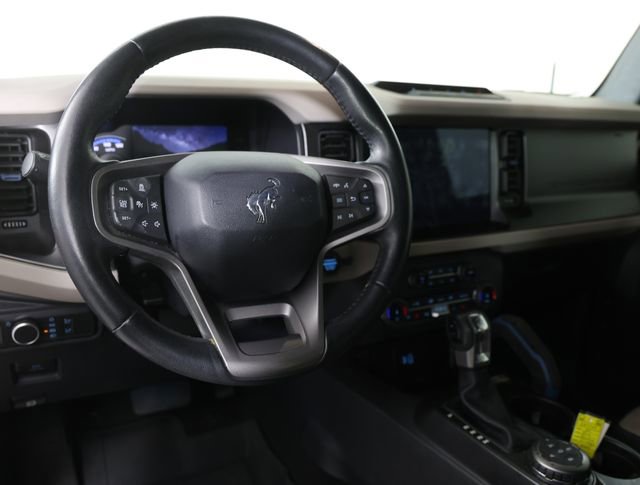 Used 2022 Ford Bronco Wildtrak image 4