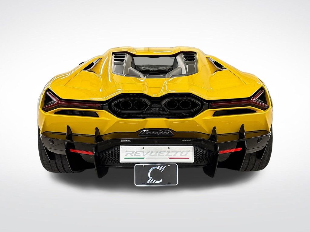 Used 2025 Lamborghini Revuelto image 4