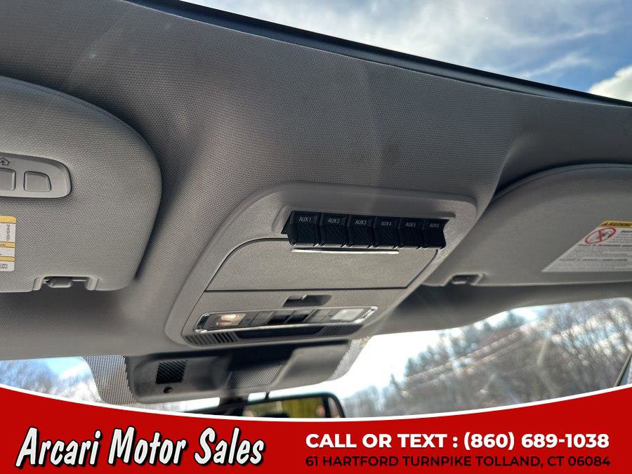 Used 2023 Ford F250 Lariat image 24