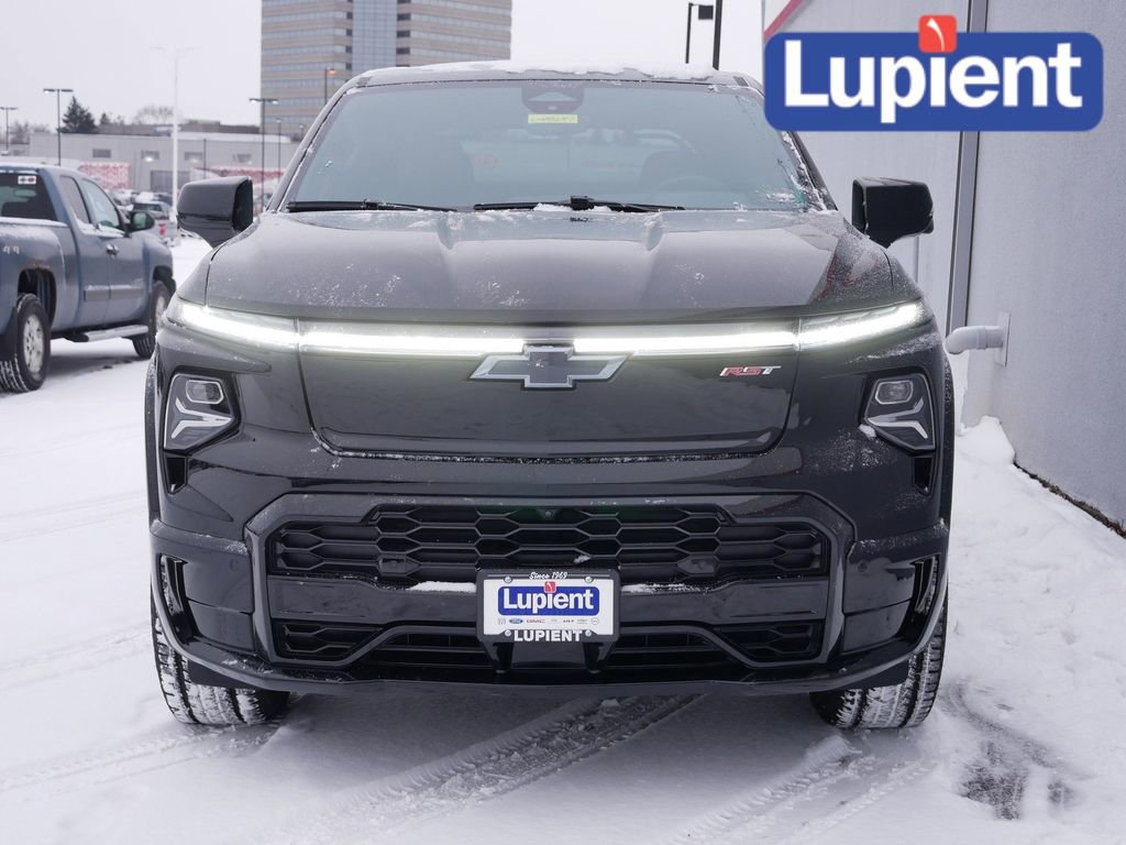 Used 2024 Chevrolet Silverado EV RST image 10