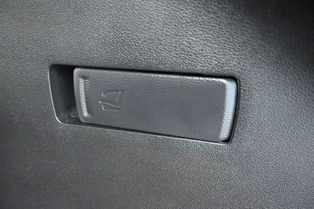 Used 2025 Kia Sportage EX FWD image 30