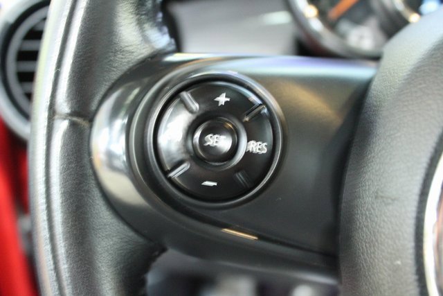 Used 2014 MINI Cooper 2-Door Hardtop image 11