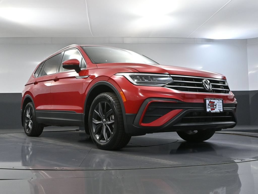 Used 2023 Volkswagen Tiguan SE AWD/4WD image 51