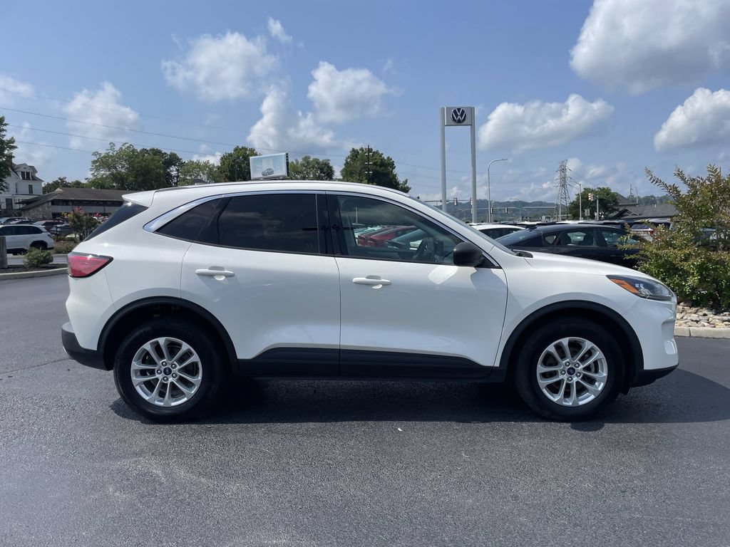 Used 2022 Ford Escape SE AWD/4WD image 4