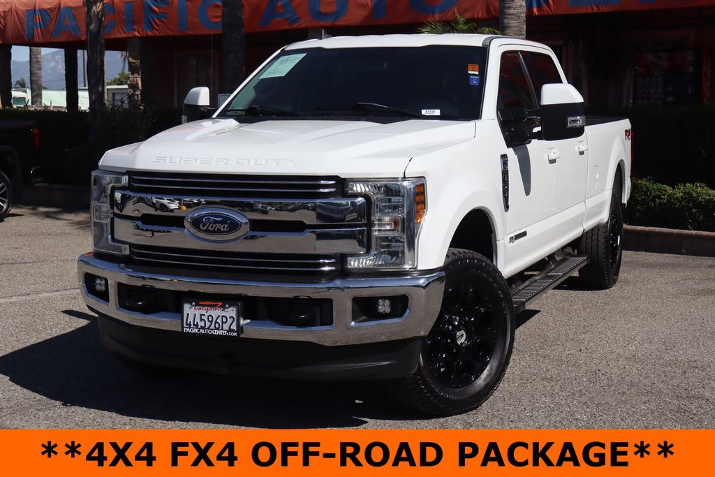 Used 2019 Ford F350 Lariat w/ Lariat Value Package AWD/4WD image 4